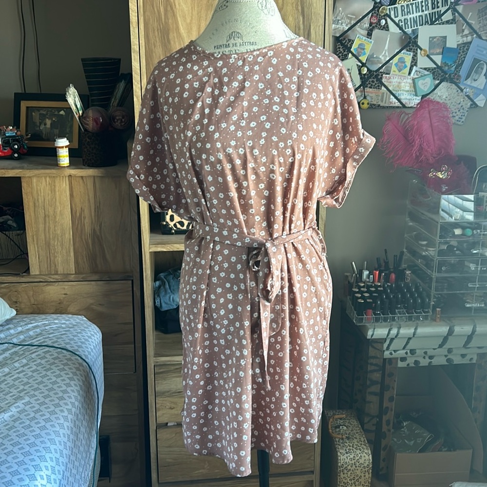 Ranlege Nude & White Floral Belted Dress - Large